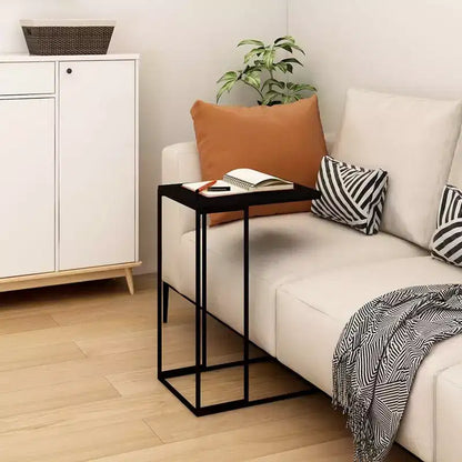 Tavolino a C con ruote, Legno Ingegnerizzato e Struttura in Ferro, Bianco Opaco, Mobile con 4 Ruote