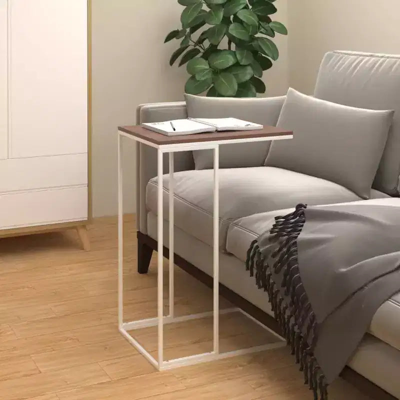 Tavolino a C con ruote, Legno Ingegnerizzato e Struttura in Ferro, Bianco Opaco, Mobile con 4 Ruote