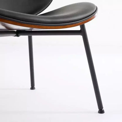 Sedia da pranzo Sleek Shell, morbido tessuto con robuste gambe in metallo, moderno di metà secolo, finitura noce