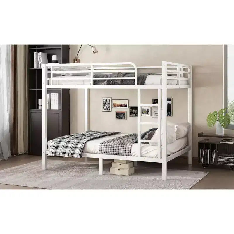 Letto a castello in metallo Full over Full, struttura resistente e silenziosa, spazio contenitore sotto il letto, nero e bianco