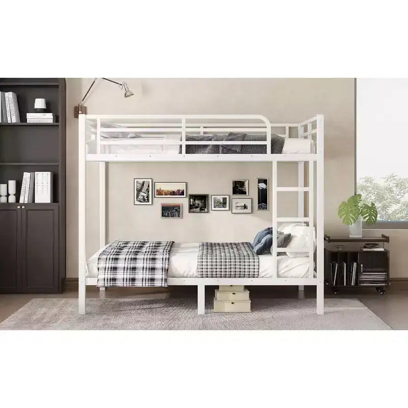 Letto a castello in metallo Full over Full, struttura resistente e silenziosa, spazio contenitore sotto il letto, nero e bianco
