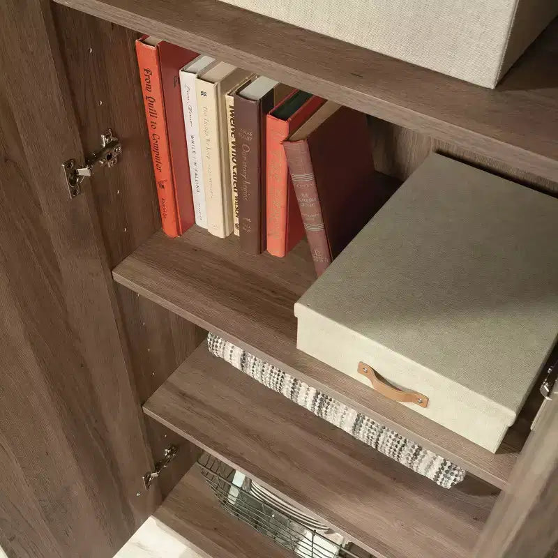 Mobiletto da magazzino in stile rustico a 2 ante, rovere sale, ripiani regolabili laminati, struttura in MDF
